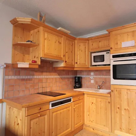 6 Pers, Parking, Ascenseur, Proche Pistes Et Commerces - Fr-1-572-22