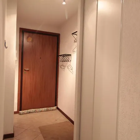 6 Pers, Parking, Ascenseur, Proche Pistes Et Commerces - Fr-1-572-22